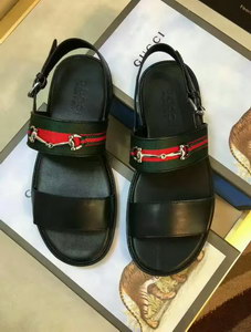 G*u*i slippers(aaa)-182