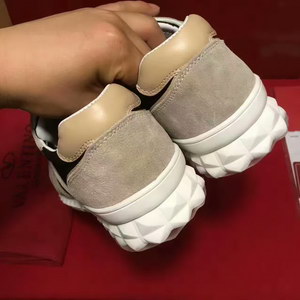 Valentino Shoes(AAA)-061
