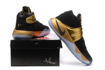 Kyrie 2-024